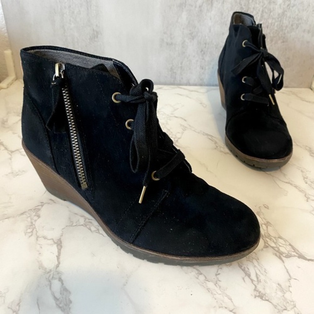 2/$30 Dr. Scholl's Booties Women Sz 6.5 M Black‎ Suede Lace Up Wedge Comfort